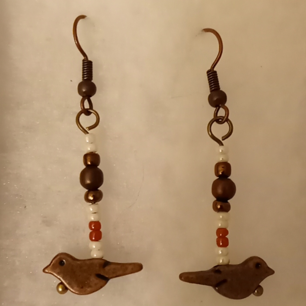 Red and white dove earrings.